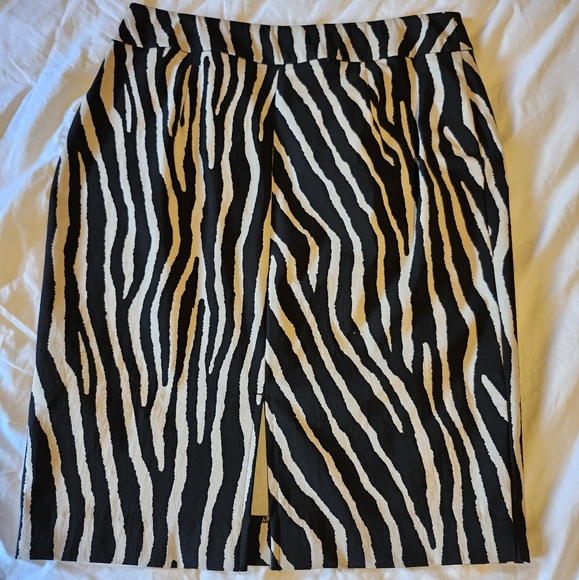 Cleo zebra print high-waisted stretch pencil skirt in size small - Picture 5 of 12